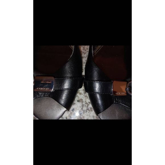 Coach  - Picture 3 of 5